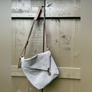 Large Grey canvas over shoulder carrying bag (much bigger than it appears:)
